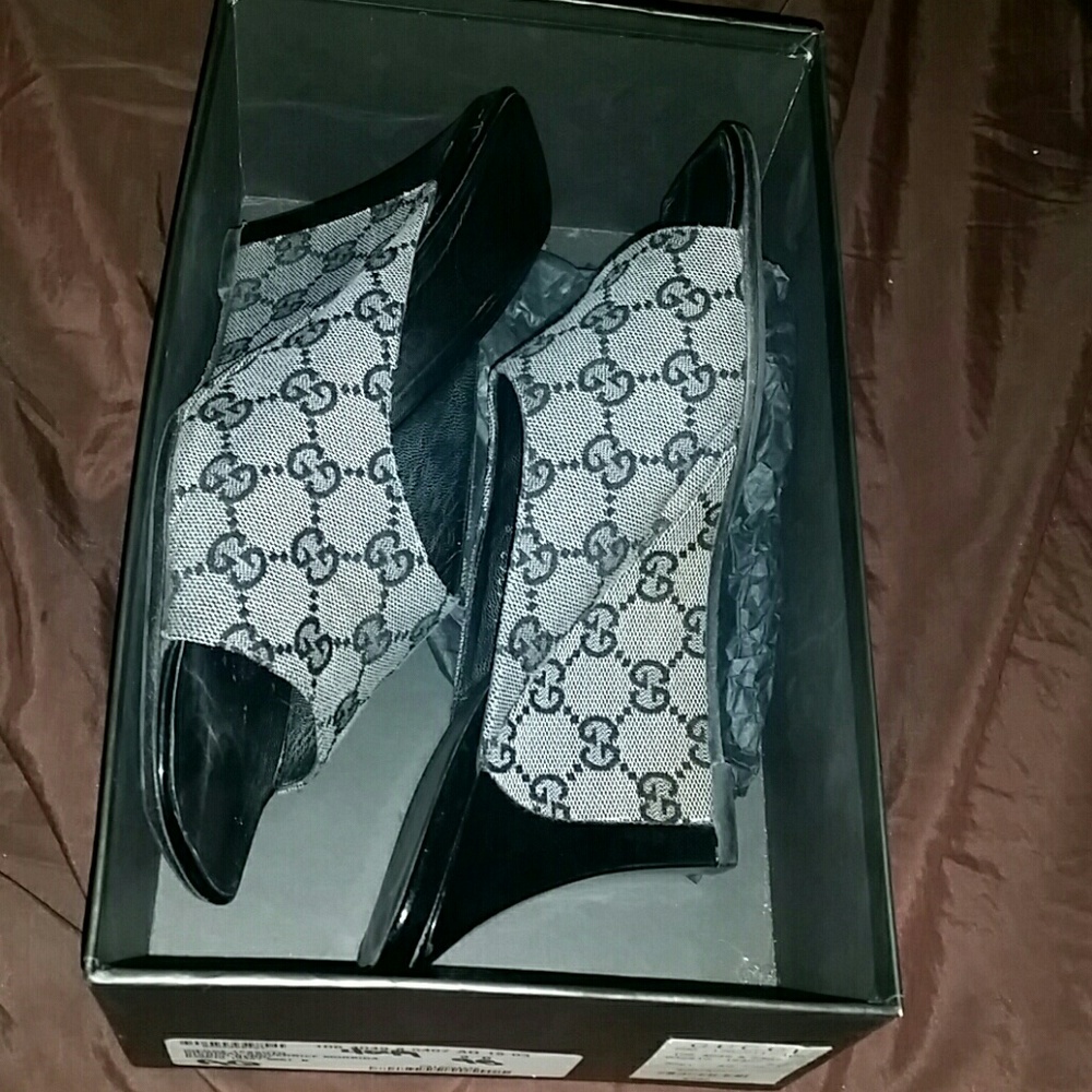 Authentic Gucci Wedge Shoes